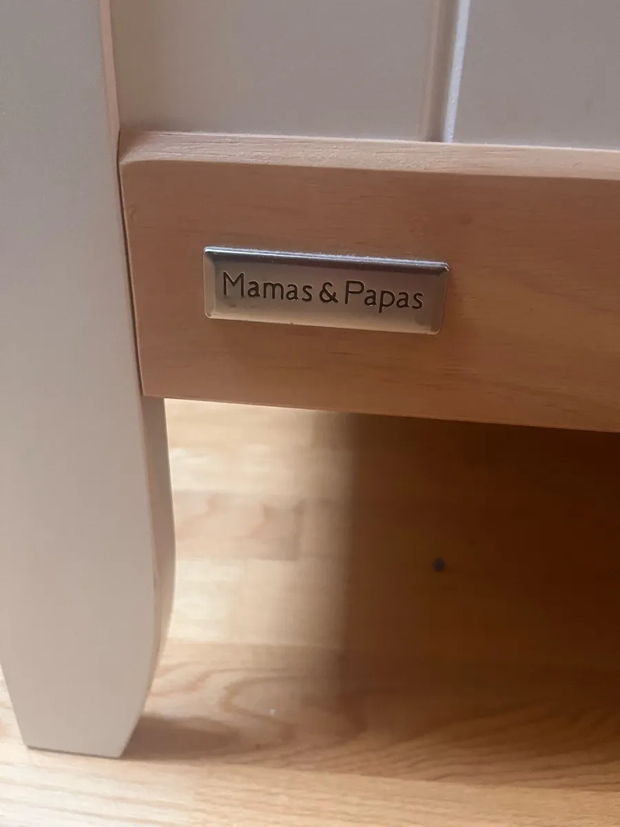 Baby’s Cot - Image 1