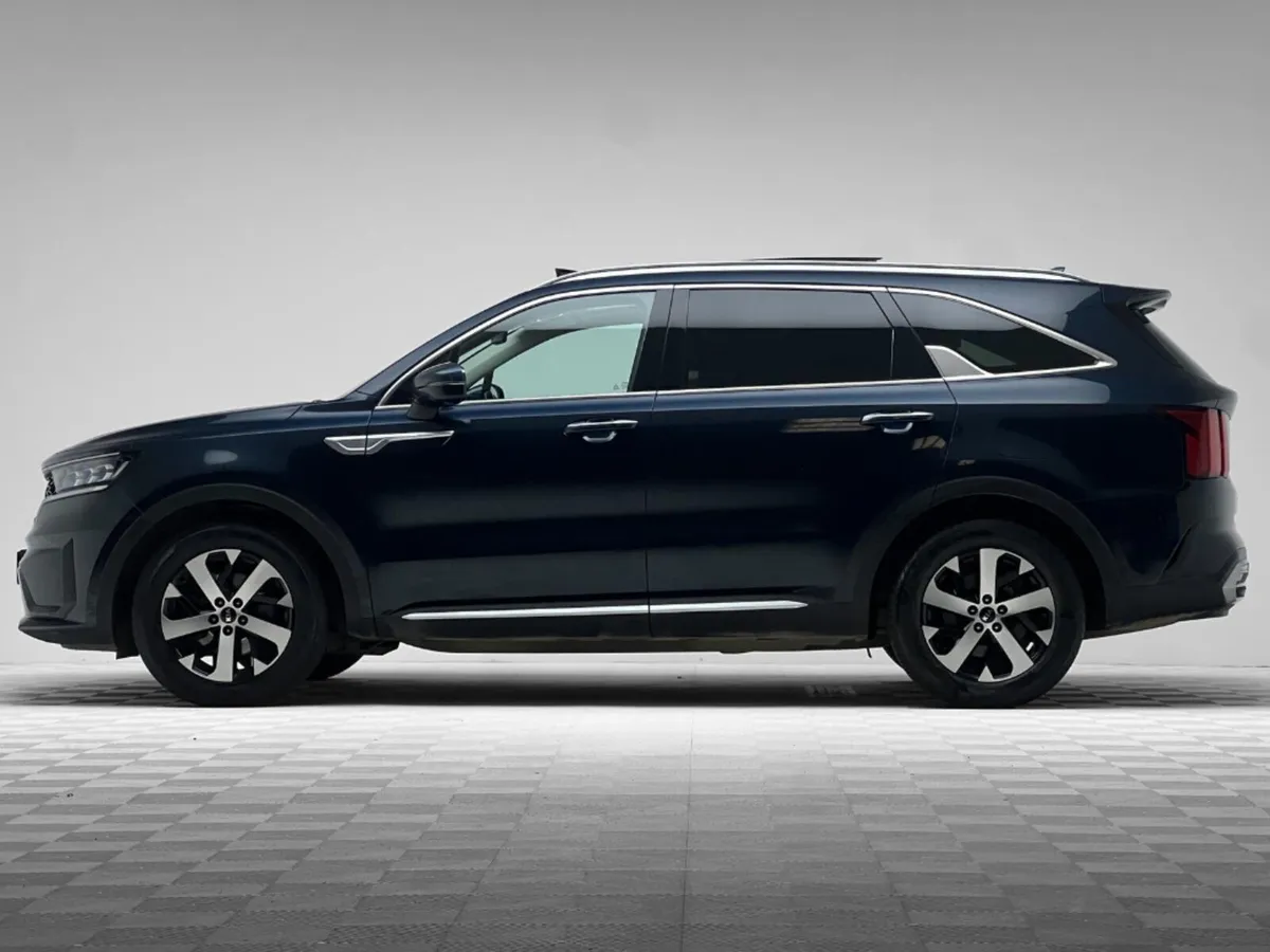 Kia Sorento K4 2WD 5DR AUTO *PAN ROOF* - Image 4