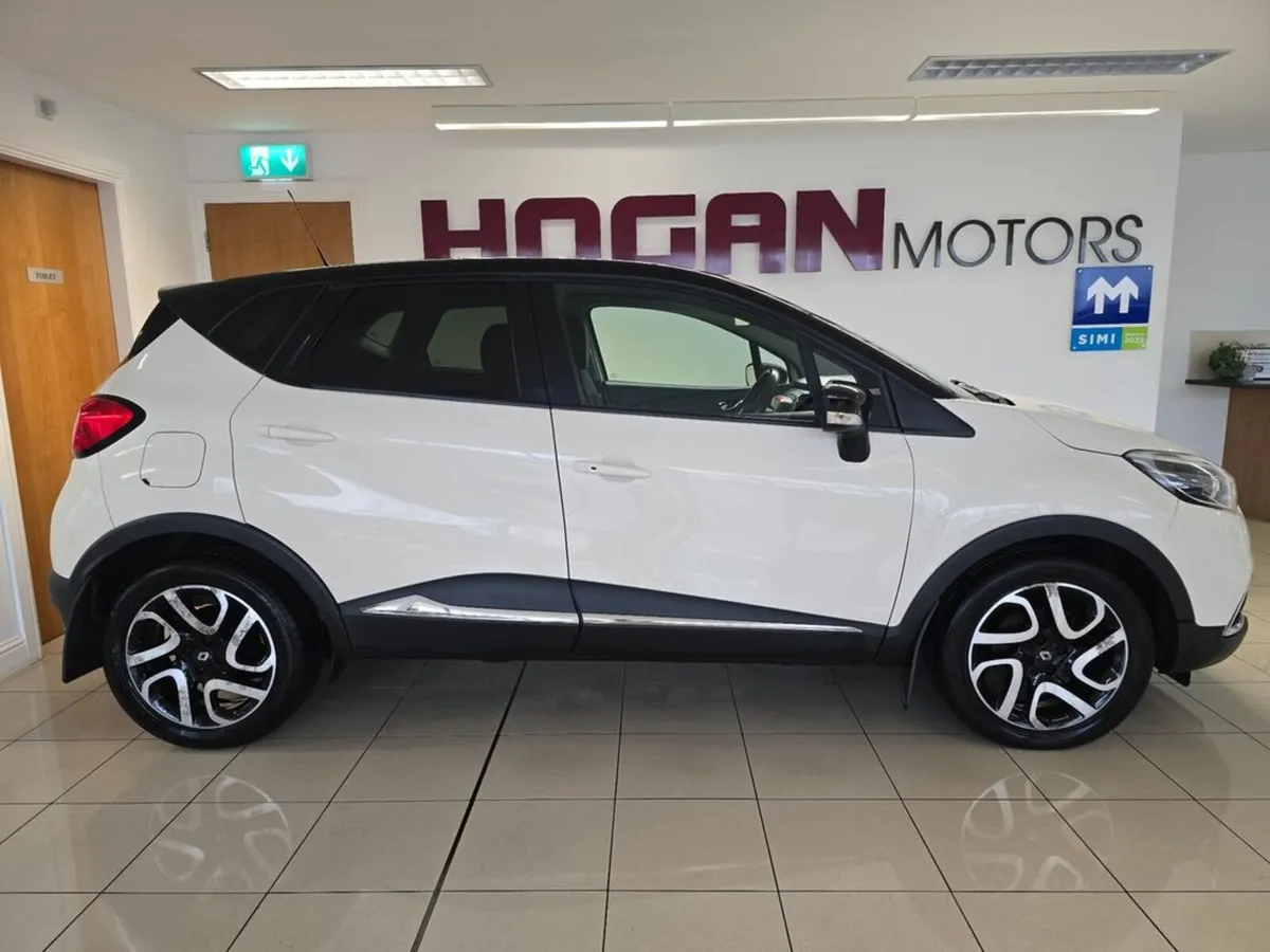Renault Captur Signature 1.5 DCI 5DR H/B * Best Sp - Image 3