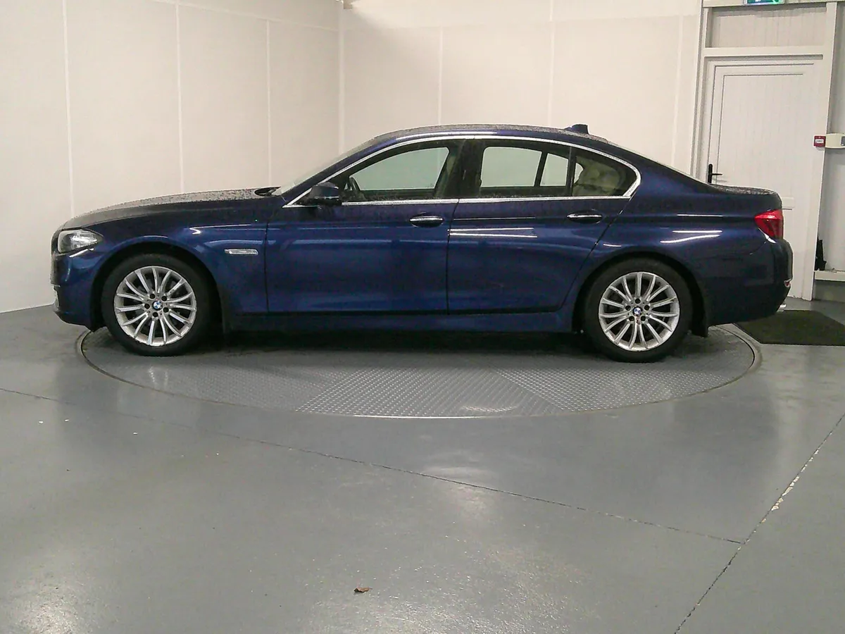 BMW 5-Series 2015 - Image 4