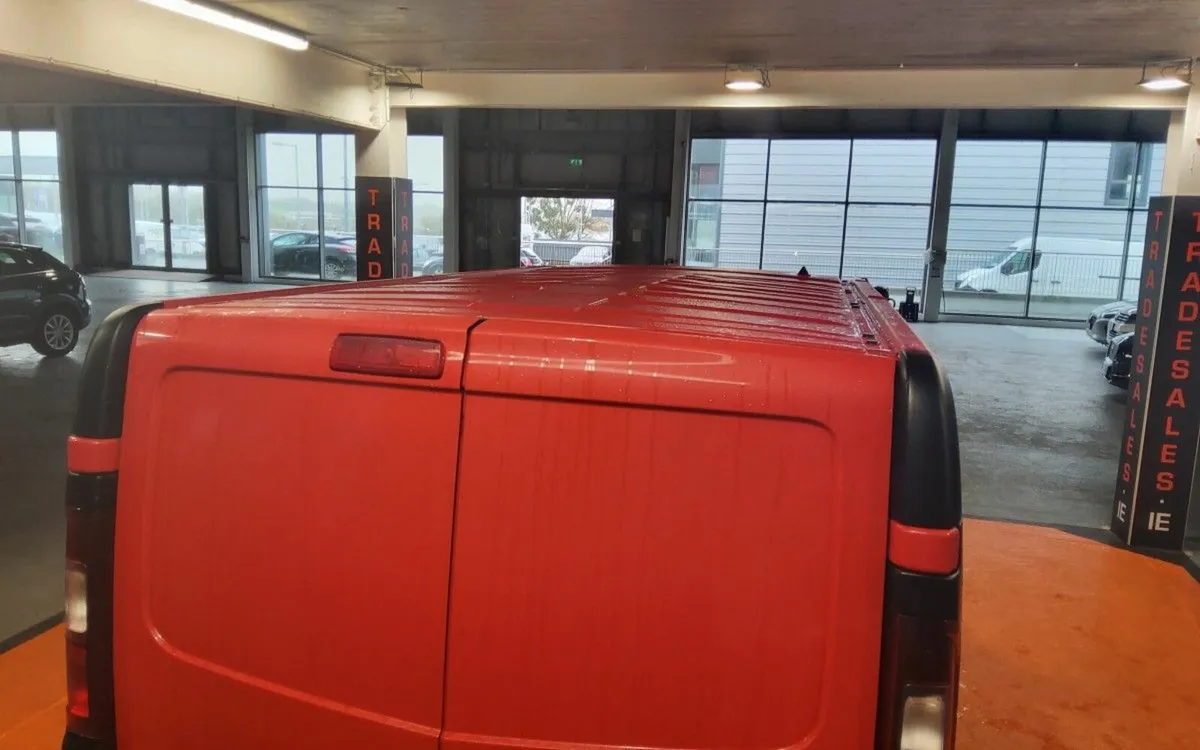Renault Trafic TRAFIC LL29 DCI 95 BUSINESS PA - Image 3