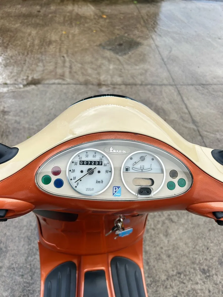 2003 Vespa ET2 50cc - Image 4