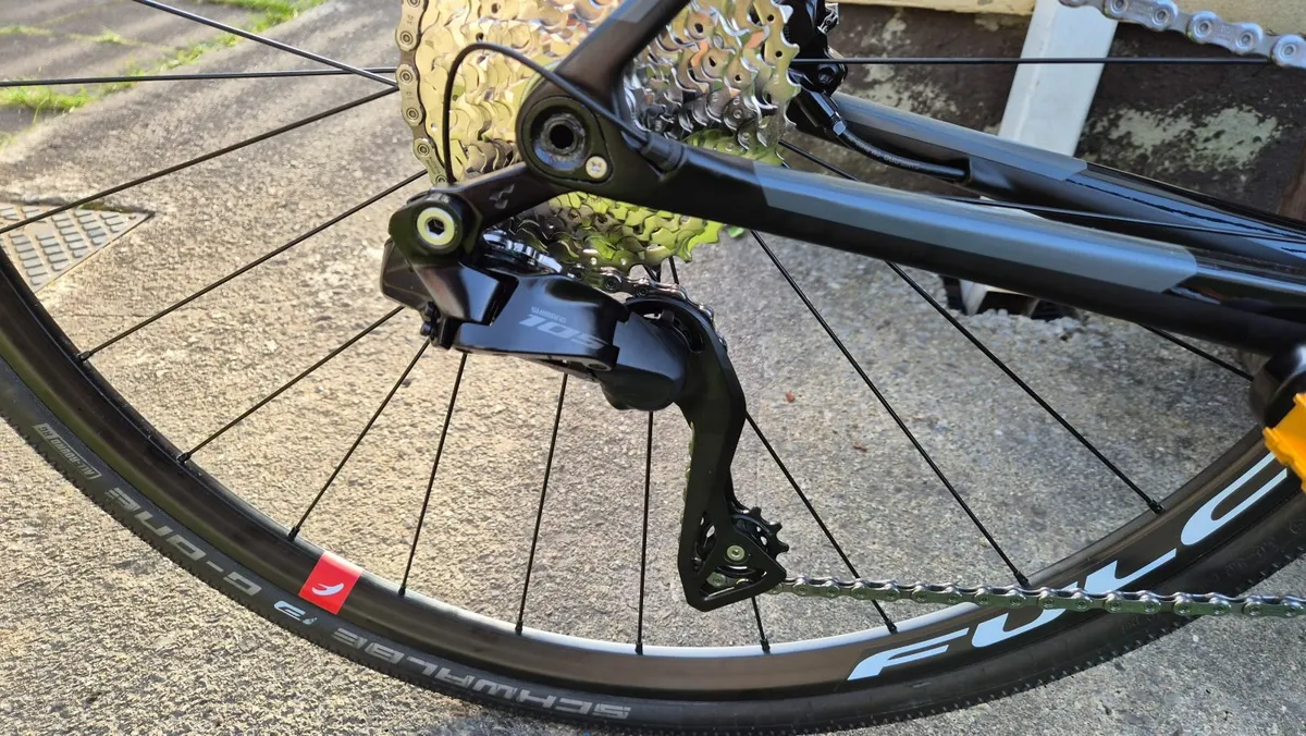 Carbon Cube Attain 105 di2 - Image 3