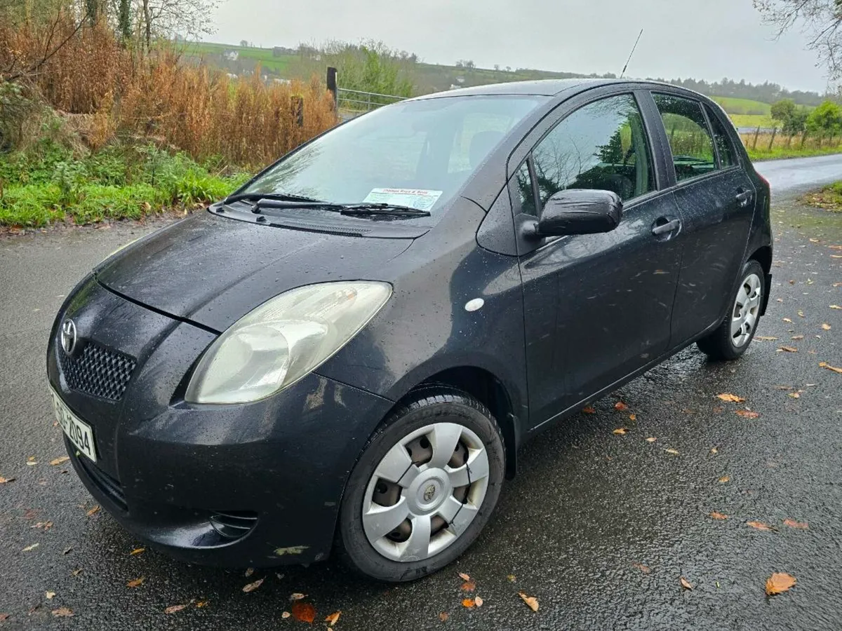 2007 Toyota Yaris - Image 1