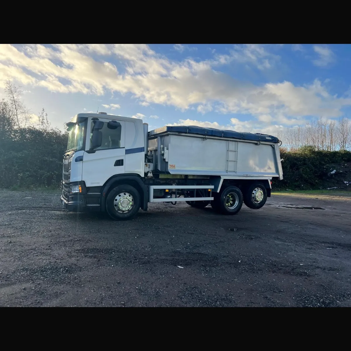 2021 Scania 6 Wheel Tar Tipper - Image 4