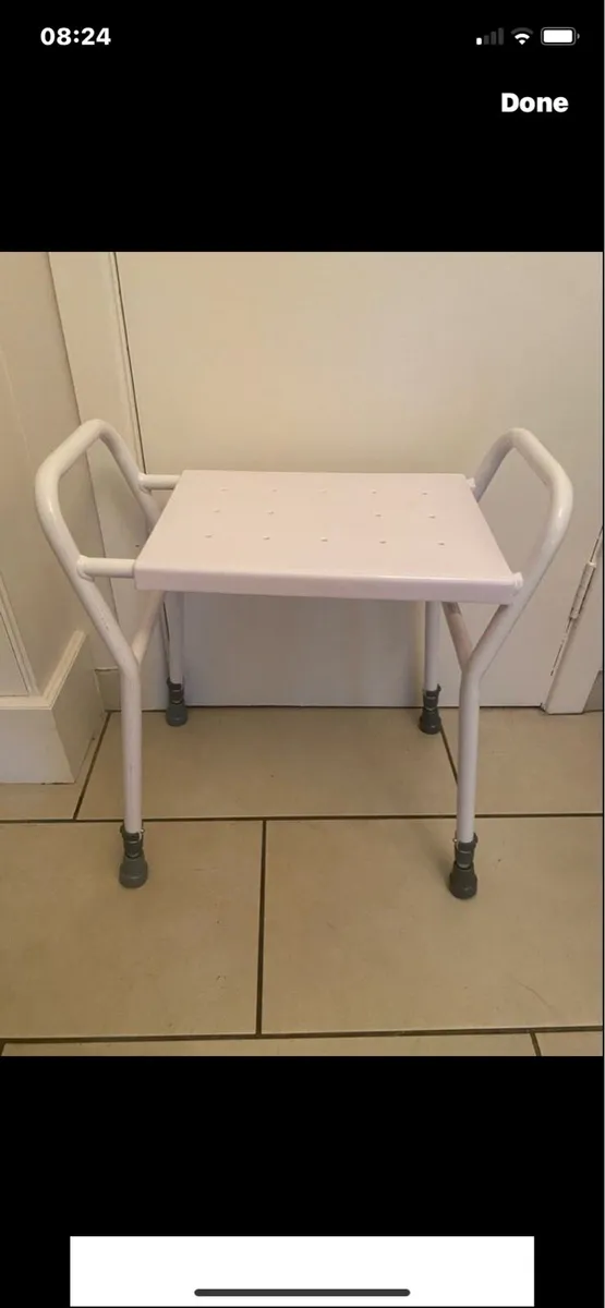 Murray’s Shower Seat - Image 1