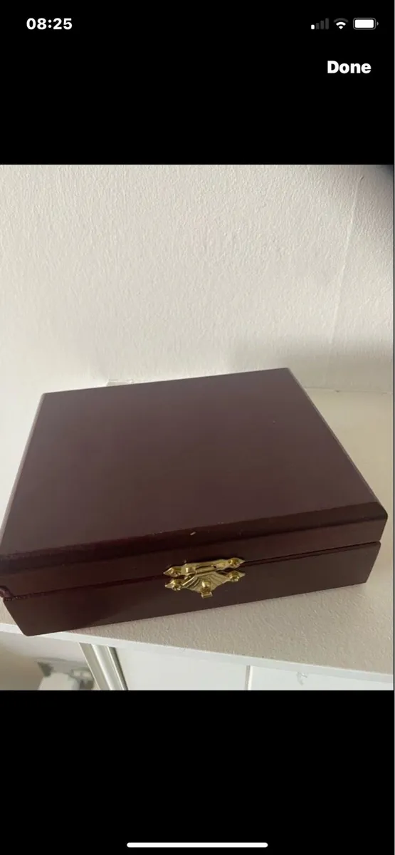 NEW-Bottle Opener & Stopper - Image 4