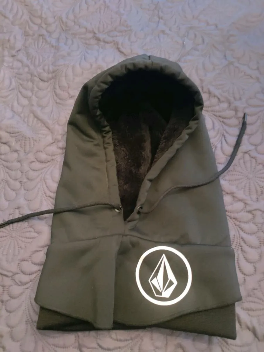 Volcom Fur lined balaclava New - Image 1