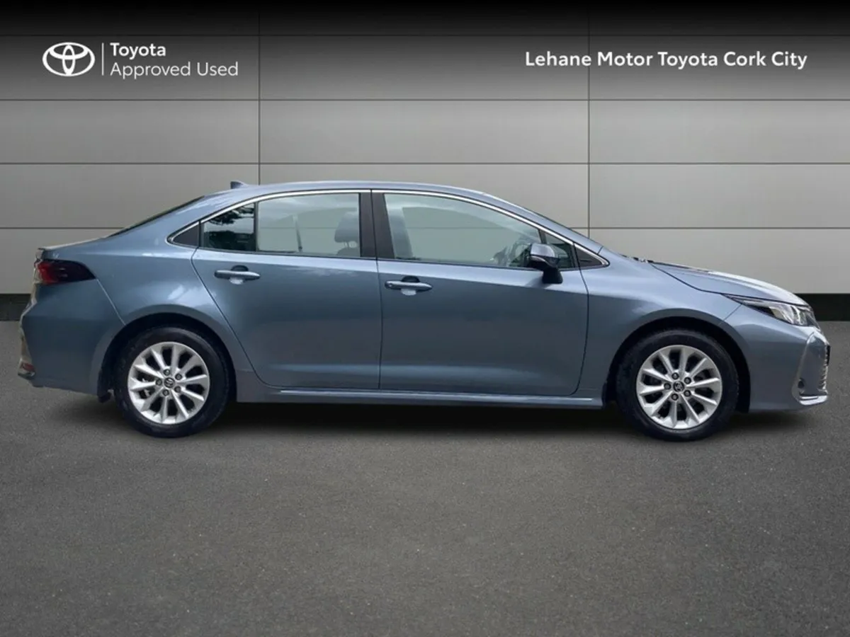 Toyota Corolla COROLLA HYBRID LUNA - Image 3