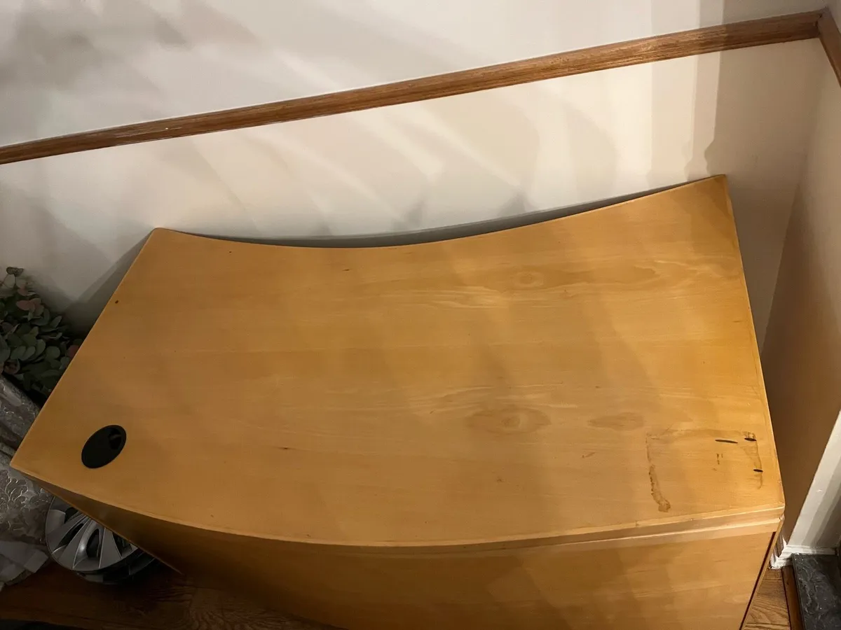 Work desk (Free to take away) - Image 2