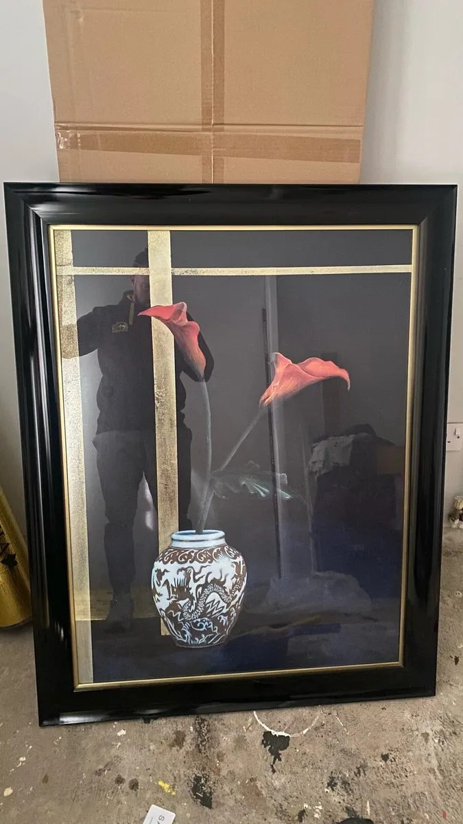 Pictures and steampunk clock - Image 3