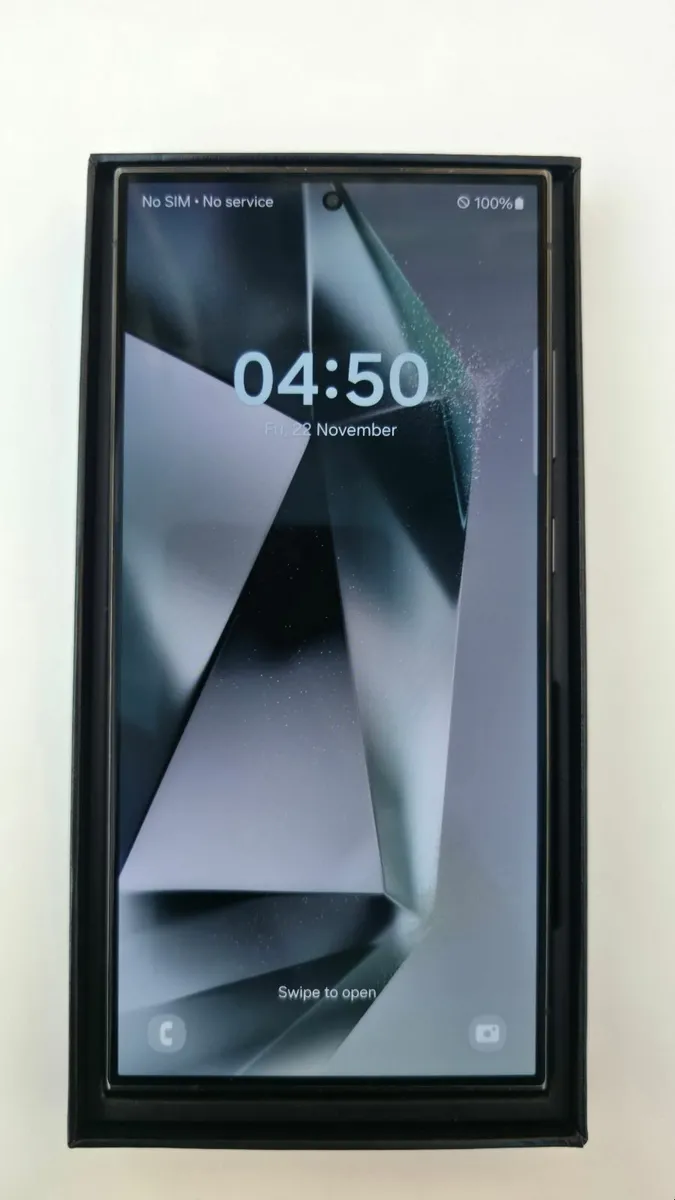 Samsung Galaxy S24 Ultra 256GB Titanium Black - Image 4