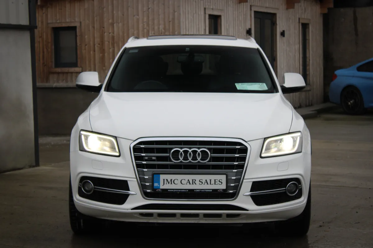 STUNNING 2016 AUDI SQ5 3.0L QUATRRO - Image 2