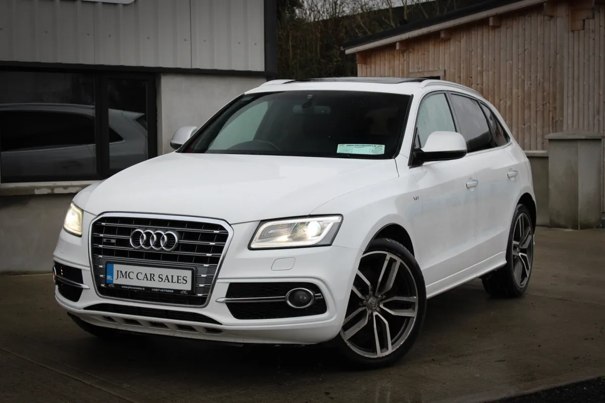 STUNNING 2016 AUDI SQ5 3.0L QUATRRO - Image 1