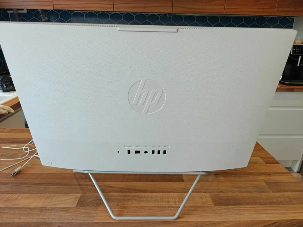 HP All-in-One PC | AMD Ryzen | 8GB | 256GB | 23.8" - Image 4