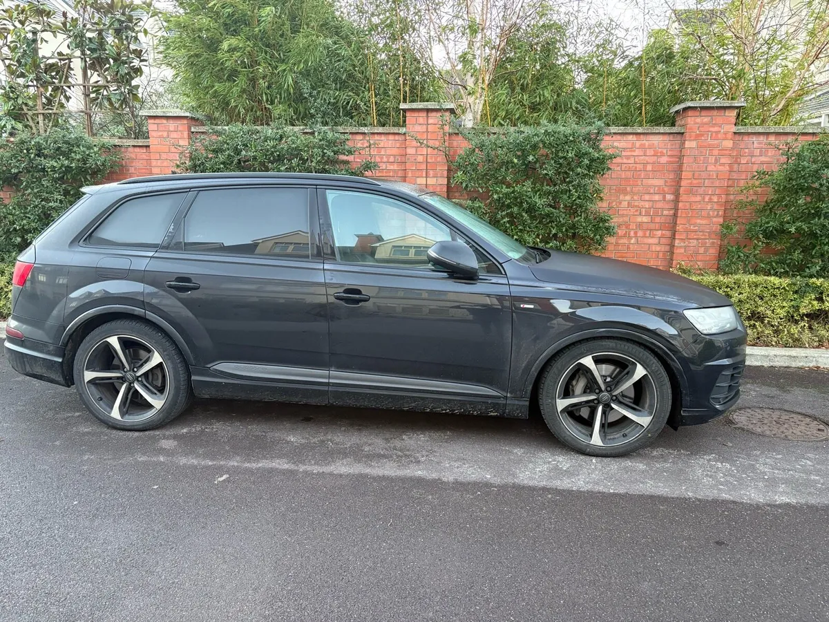 Audi Q7 Commercial - Image 2