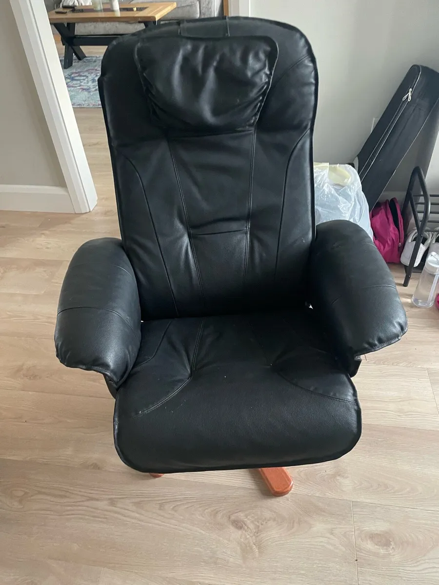 Recliner chair x2