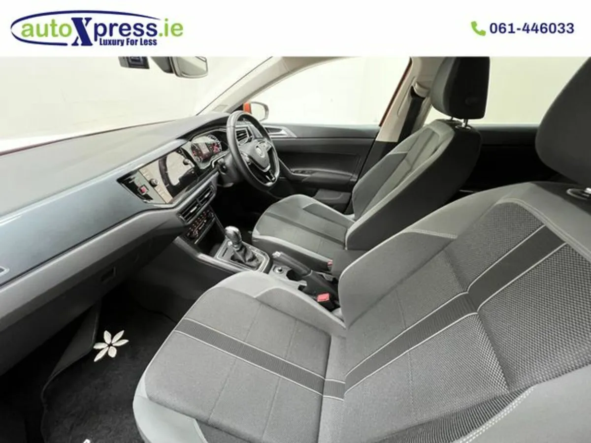 Volkswagen Polo 1.0 TSI HIGH LINE Automatic, Rever - Image 2