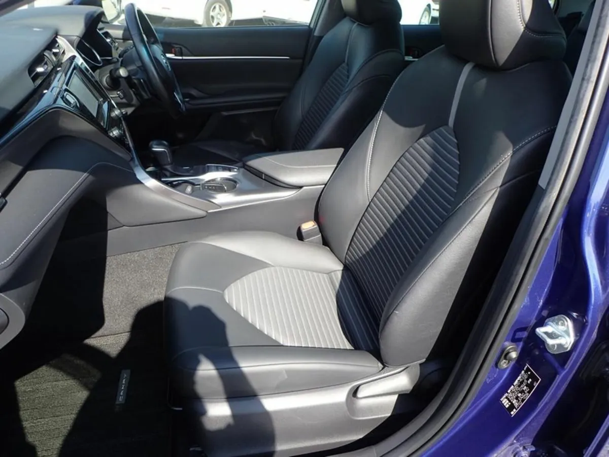 Toyota Camry 182 WS Leather - Image 2