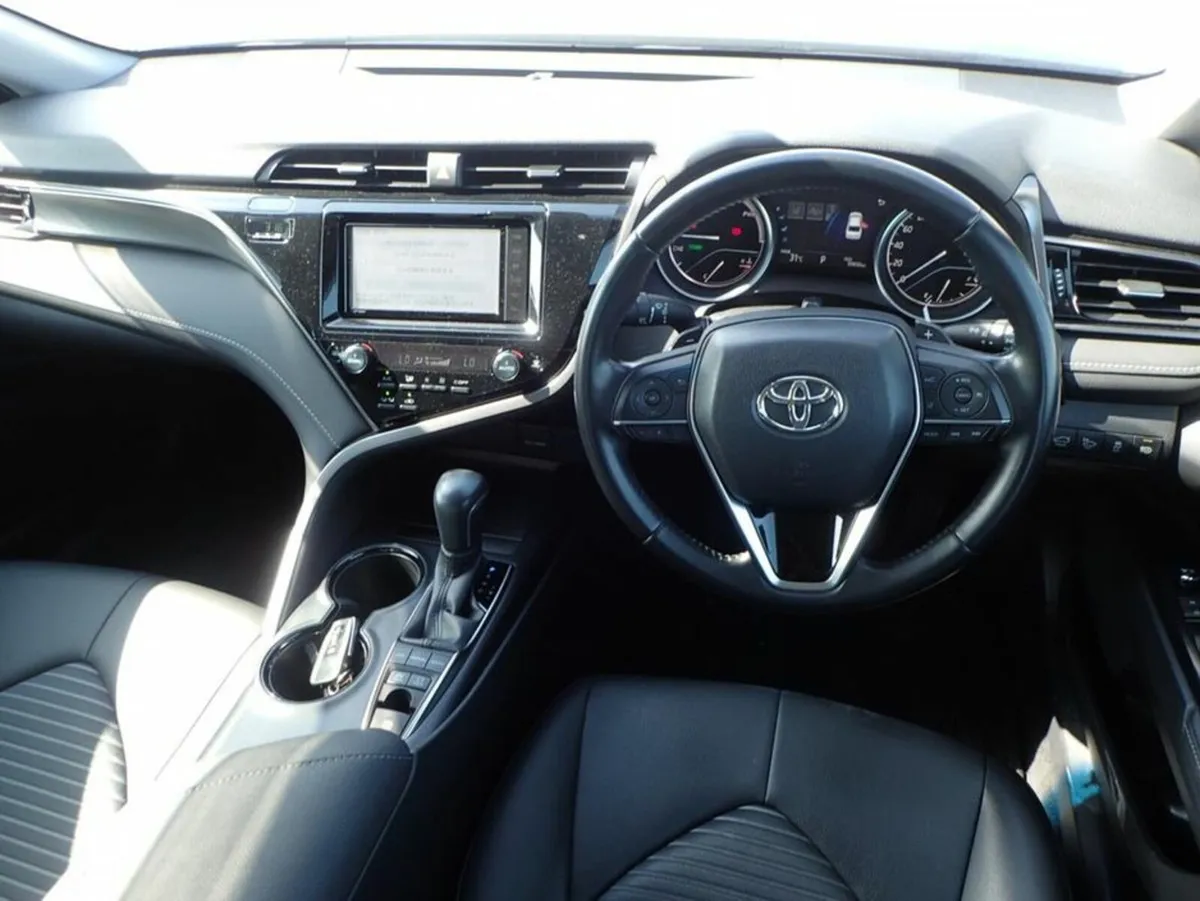 Toyota Camry 182 WS Leather - Image 3