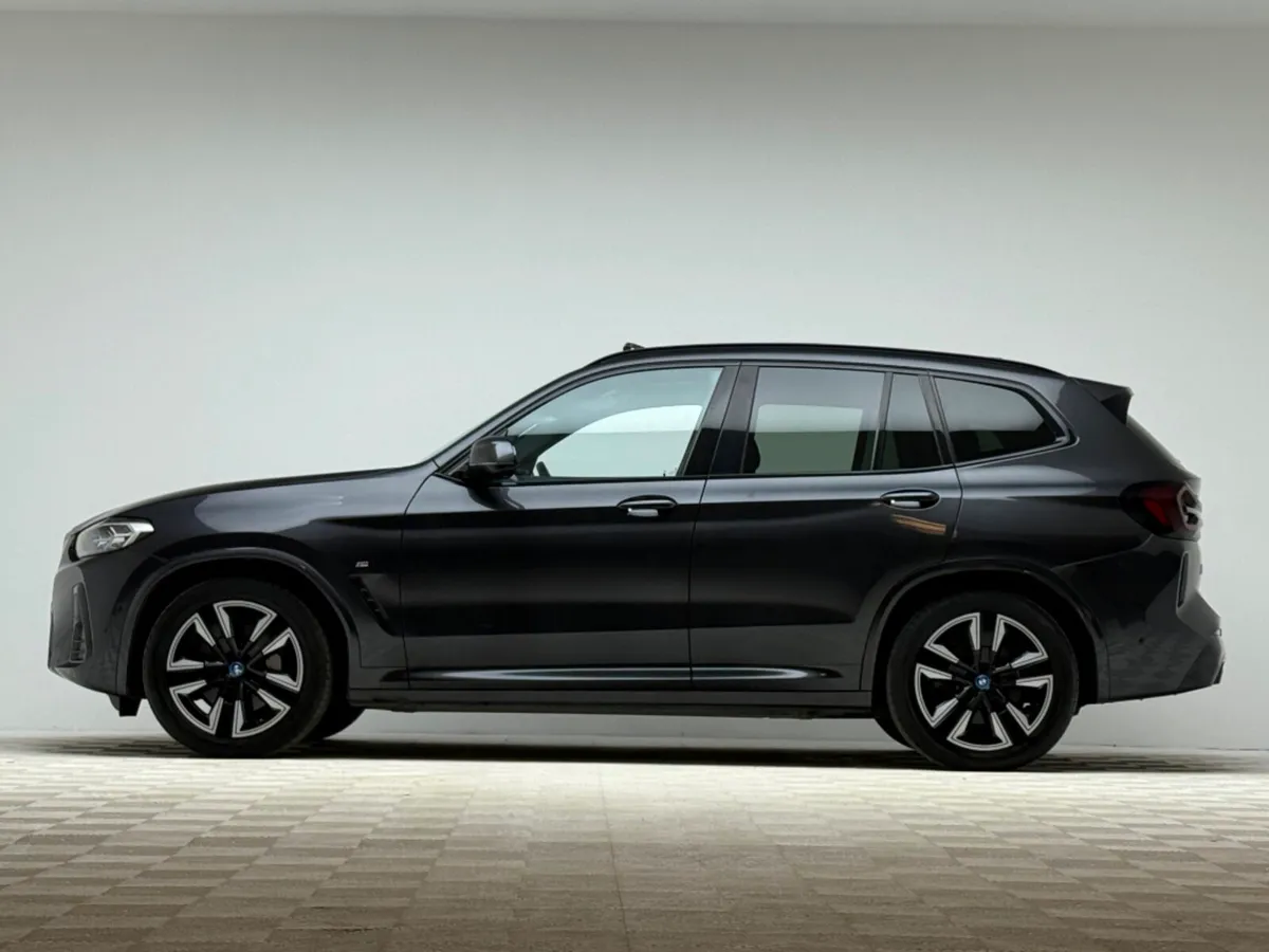 BMW iX3 M SPORT - Image 4