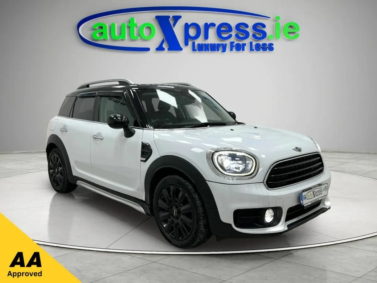 Mini Cooper CROSSOVER 2.0 Automatic - Image 1