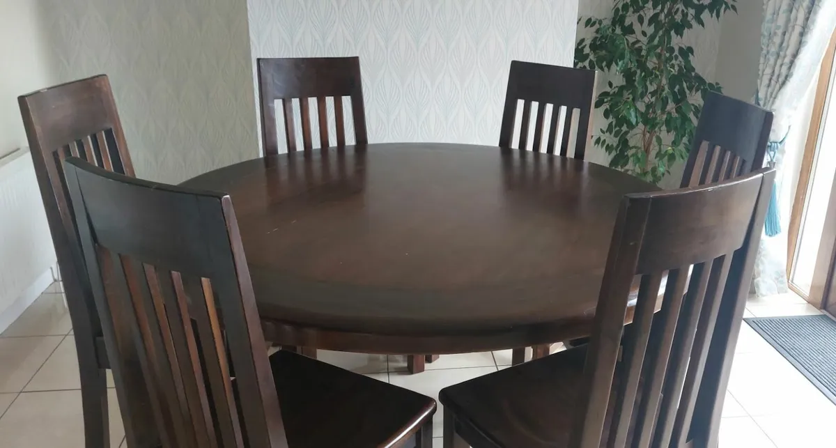Table and 6 Chairs - Image 2