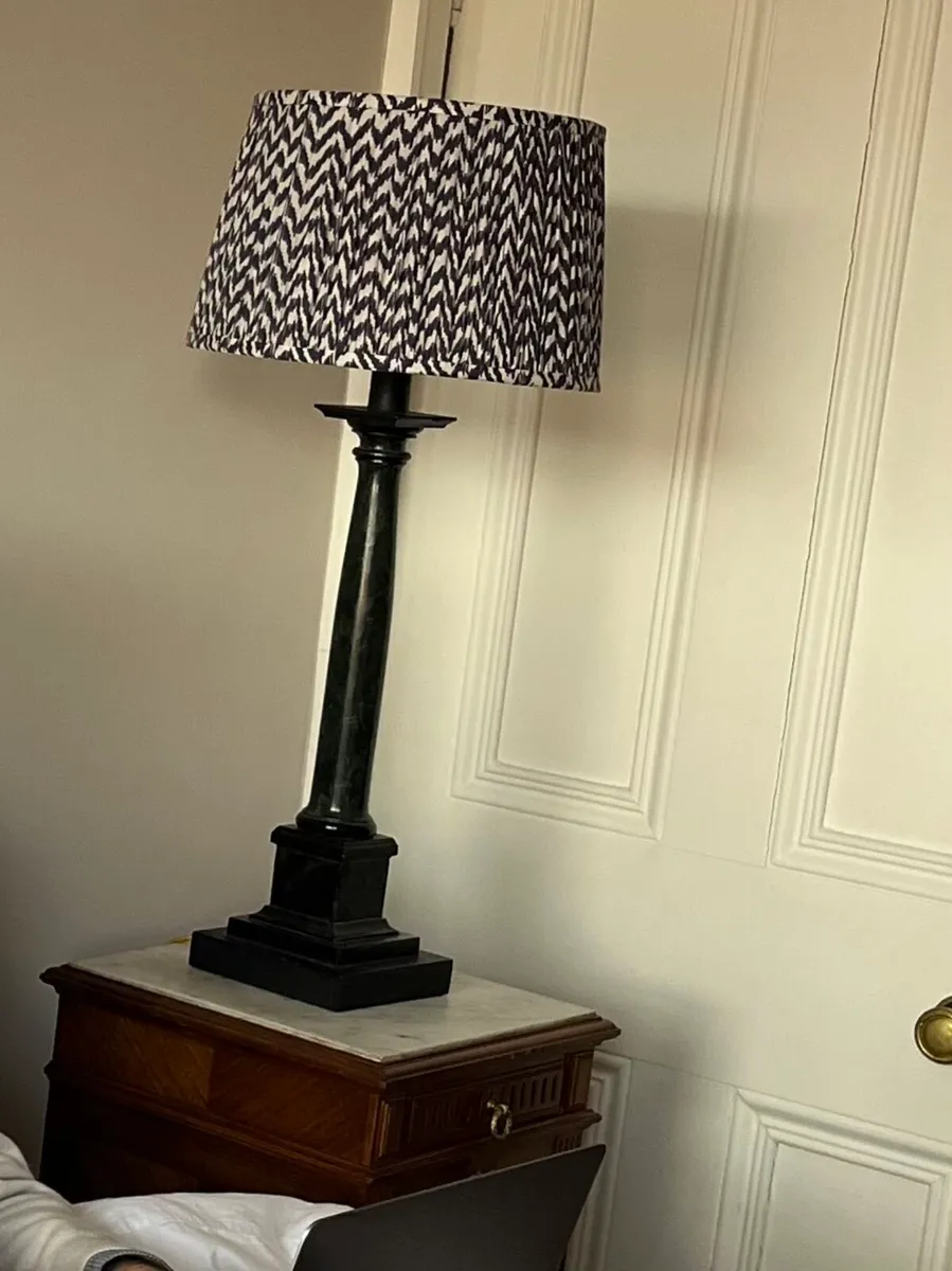 Pair of dark green and black pillar lamps - Image 3