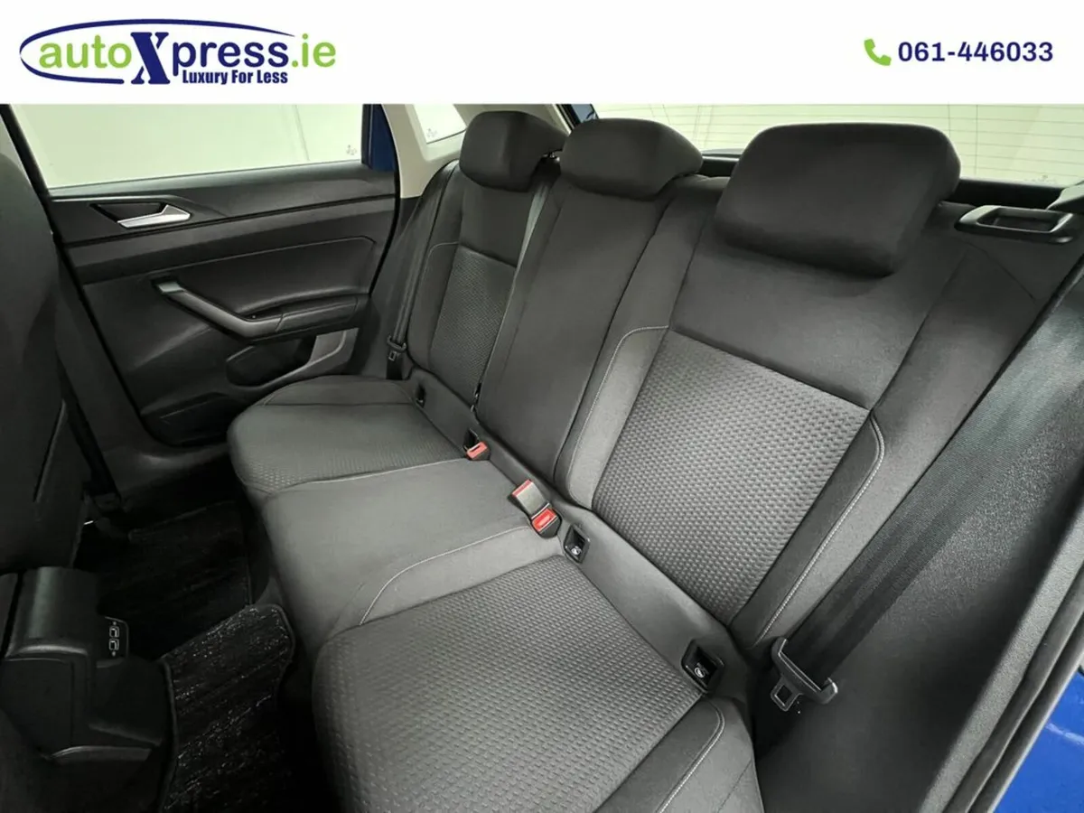 Volkswagen Polo 1.0 TSI Automatic, Reversing camer - Image 4