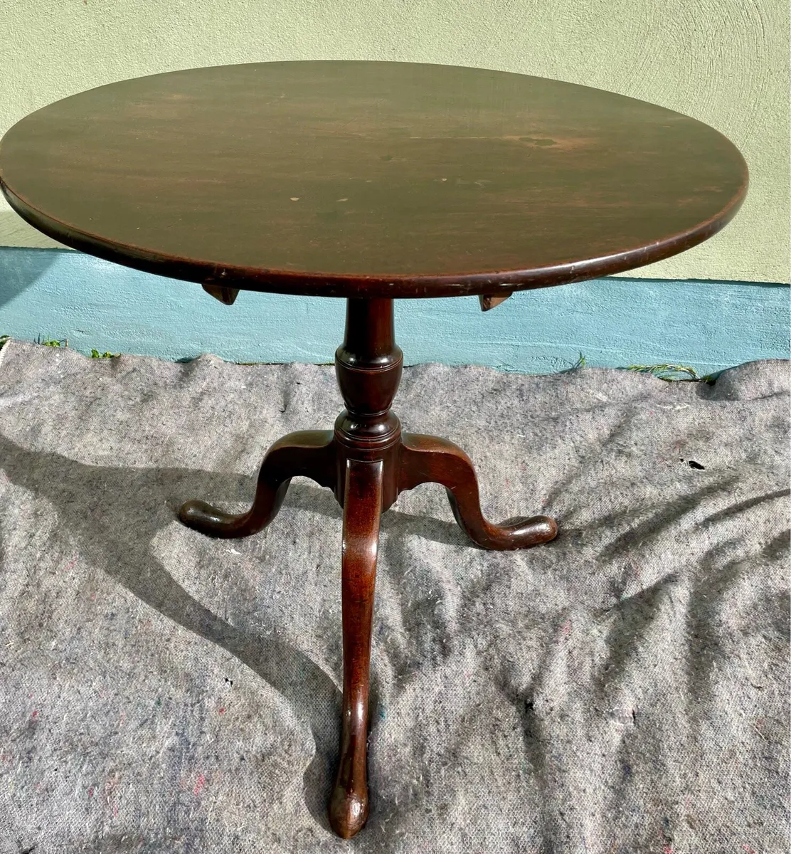 Antique round mahogany flip top table - Image 1