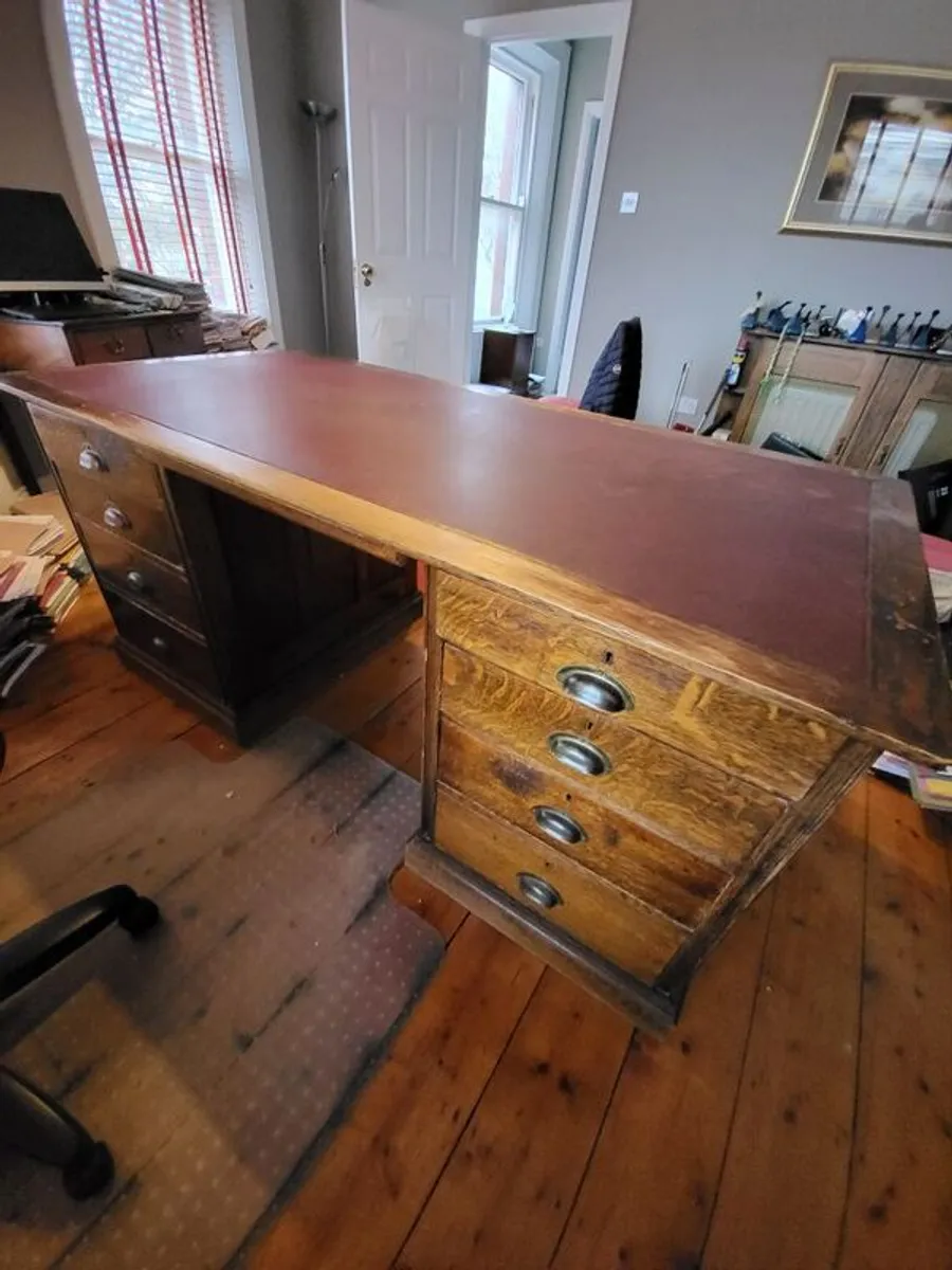 Antique desk - Image 4