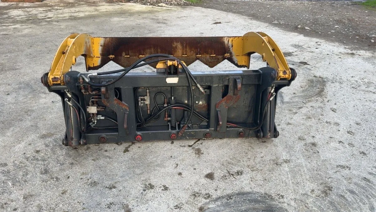 Tanco bale shear - Image 4