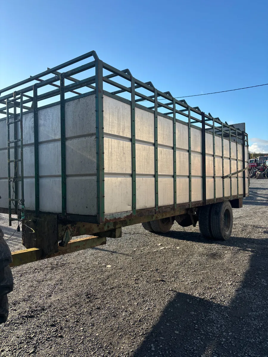 22FT Eureka Livestock. - Image 1