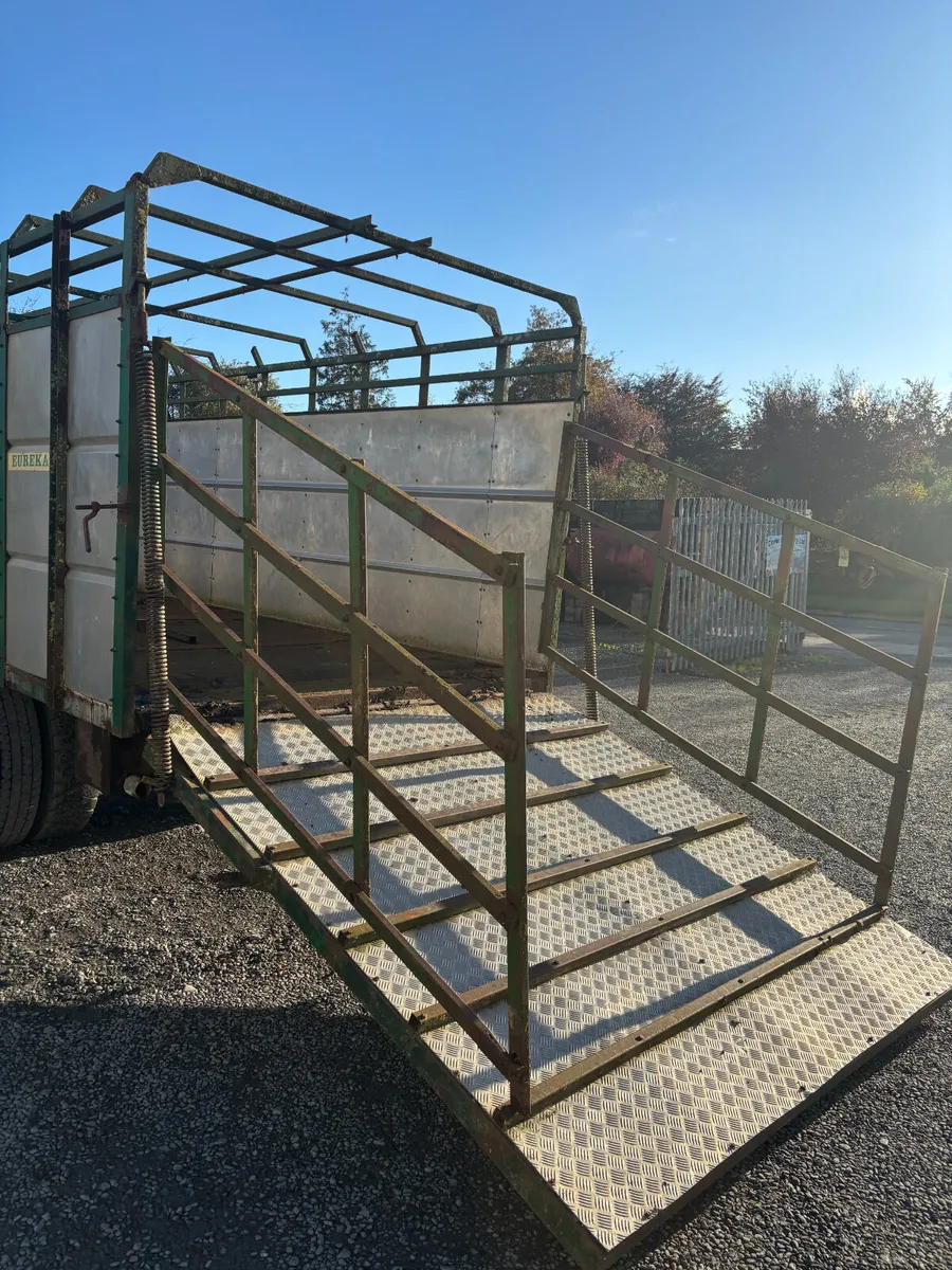 22FT Eureka Livestock. - Image 2