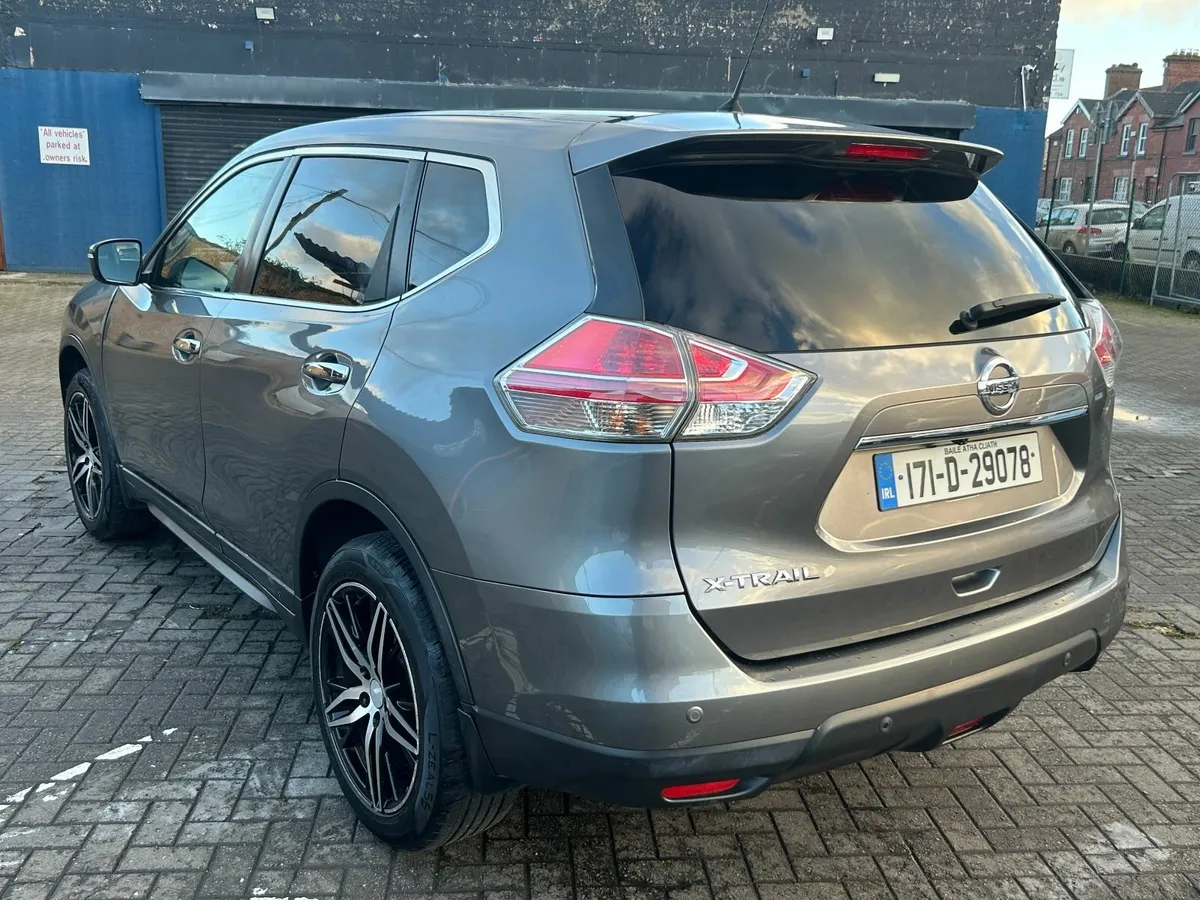 Nissan X-Trail 2017 1.6D AUTO 7 SEATERS - Image 4