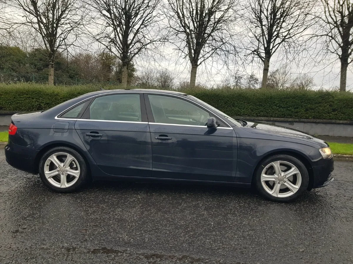 Audi A4 2014 - Image 2