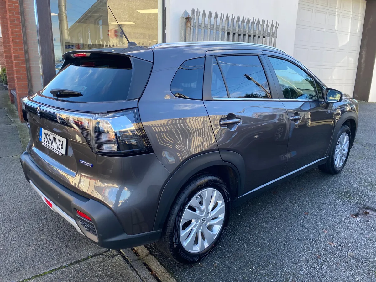 Suzuki S-CROSS 2025 Mild HYBRID 1.4 Motion - Image 4