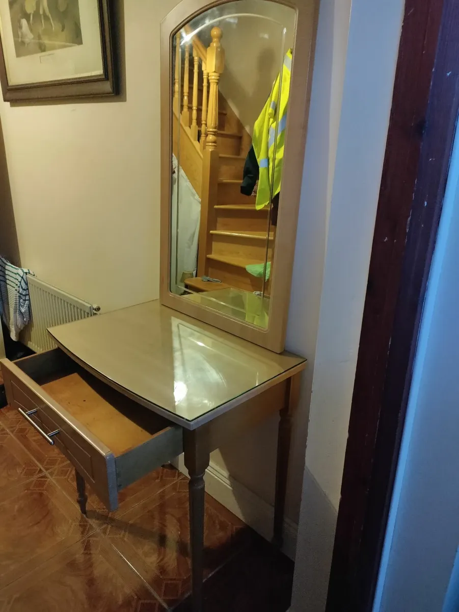 Dressing table - Image 2