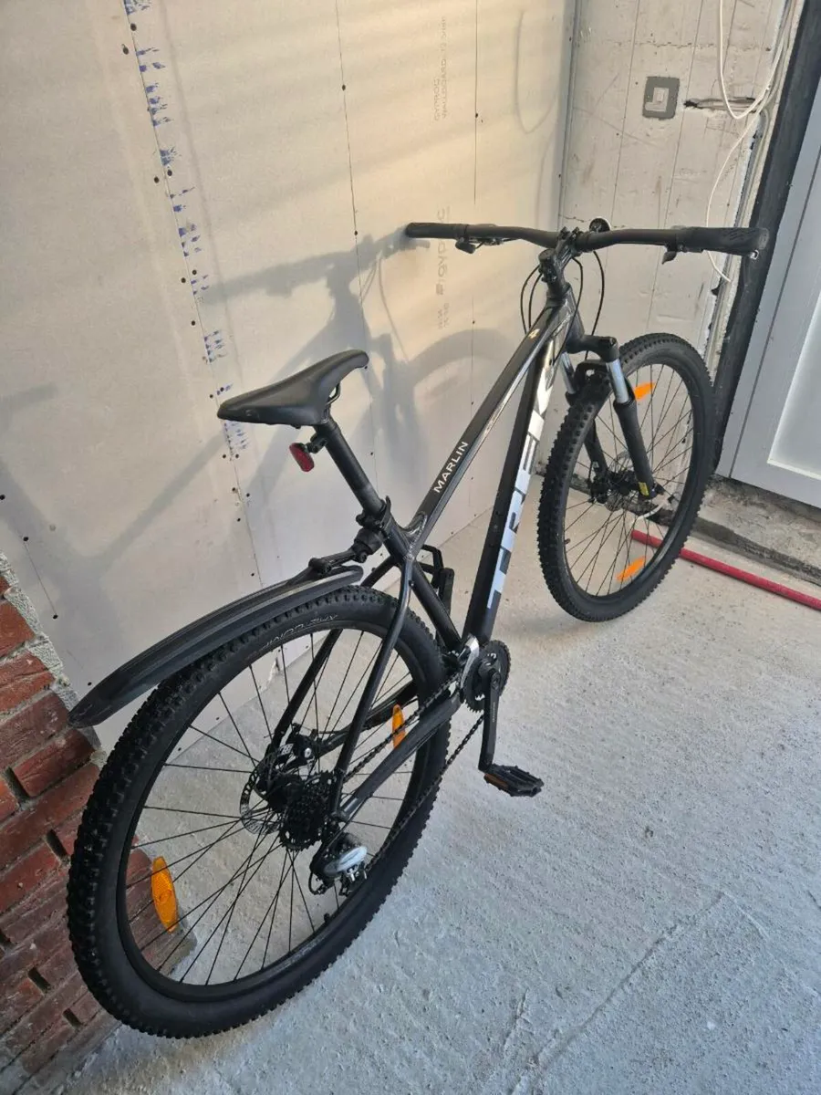 Trek Marlin 4 Gen 2 - Image 2