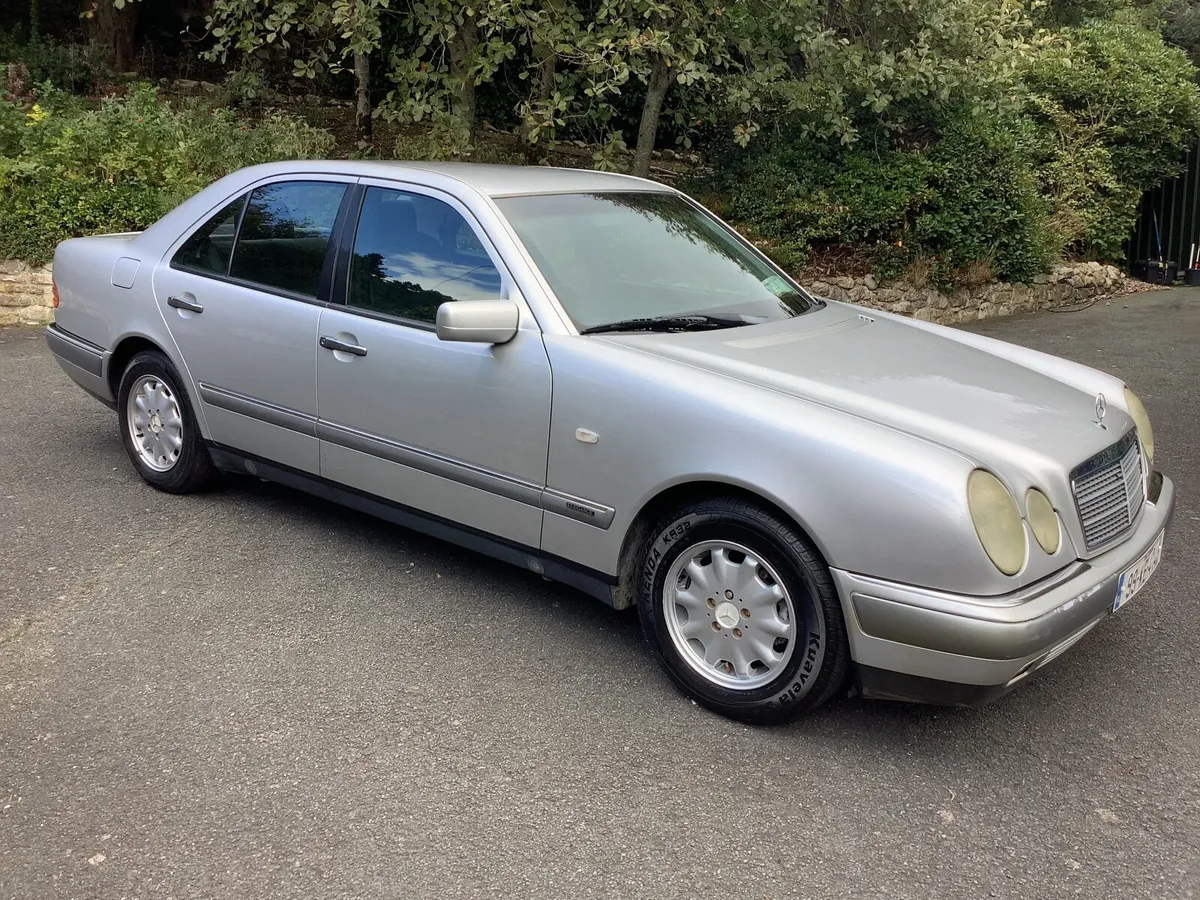 Mercedes-Benz E-Class 1999 - Image 1