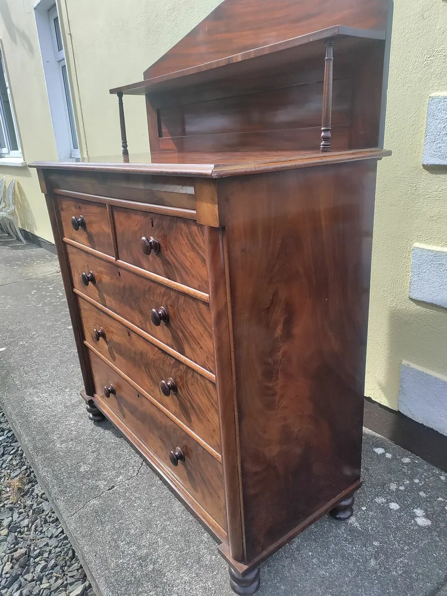 Antique chest of drawers - Image 1