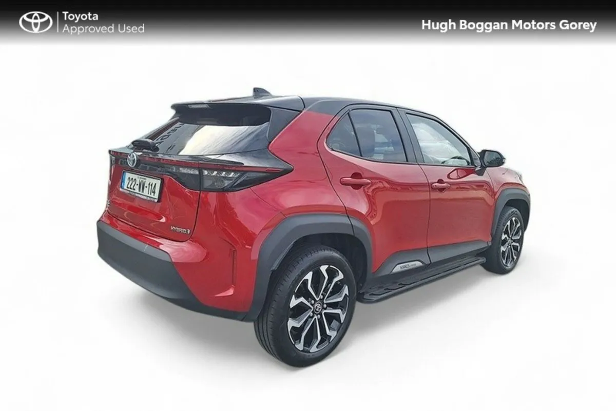 Toyota Yaris Cross CR LUNA SPORT 4DR AUTO CROSS - Image 2