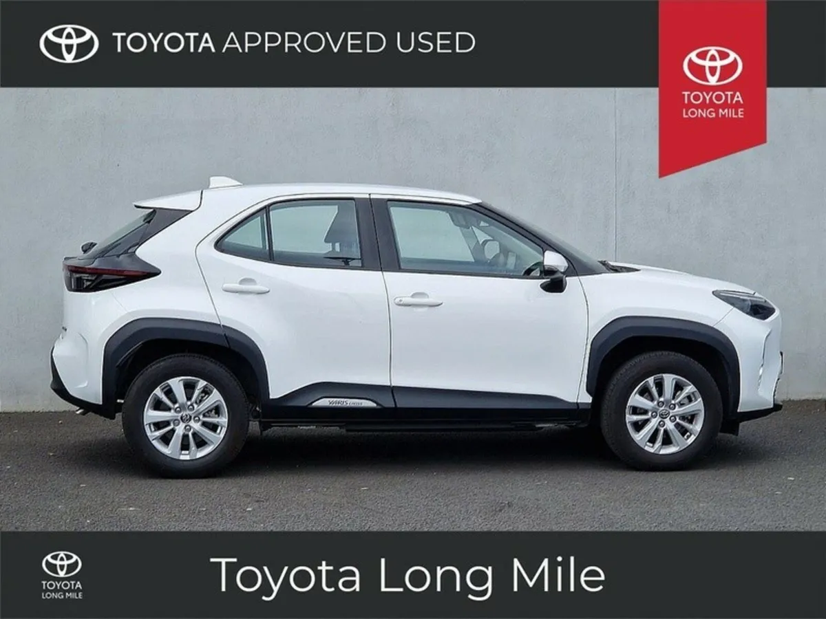 Toyota Yaris Cross 1.5 Hybrid Luna 5dr - Image 4