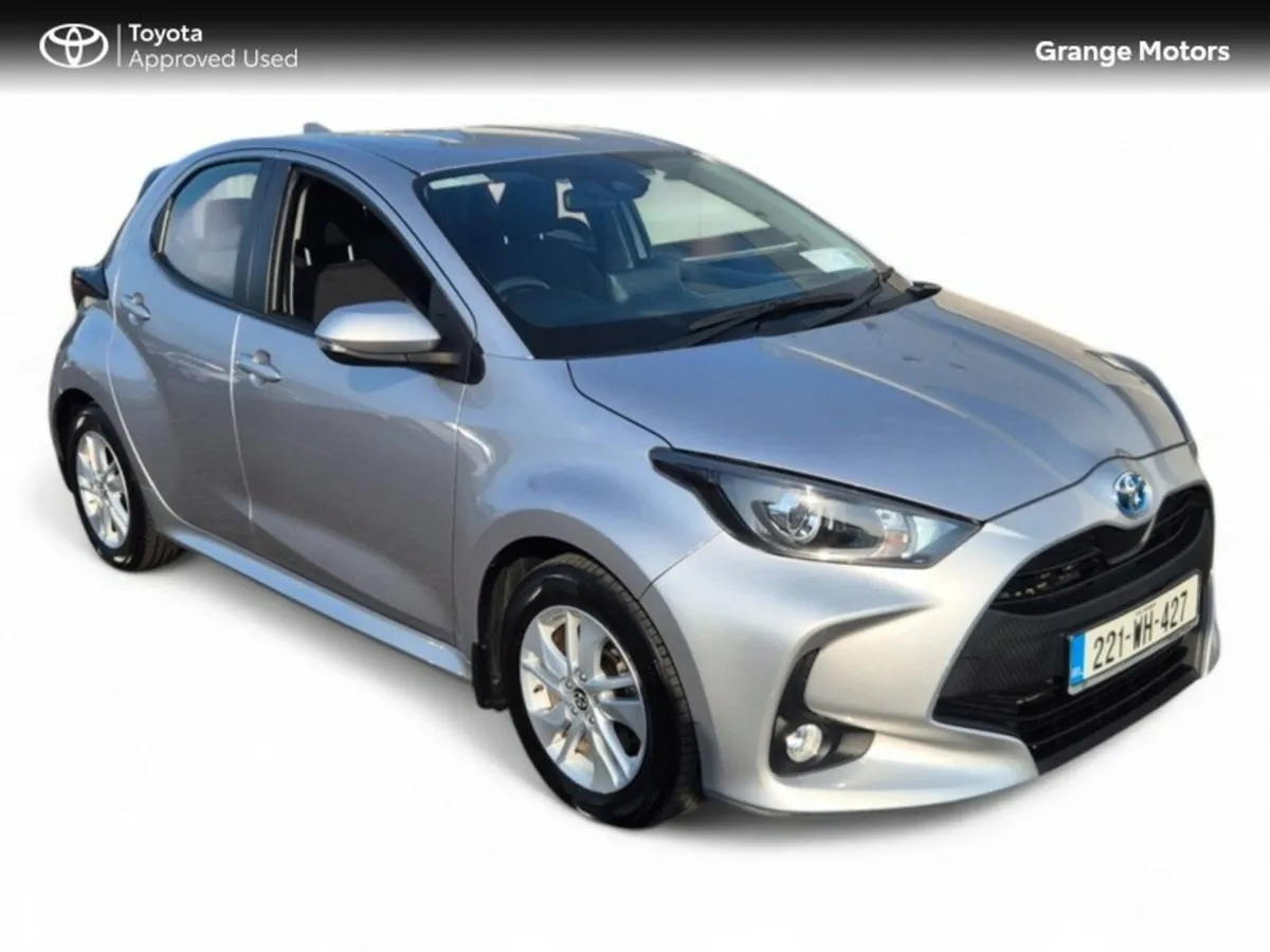 Toyota Yaris 1.5 HYBRID LUNA 5DR - Image 1