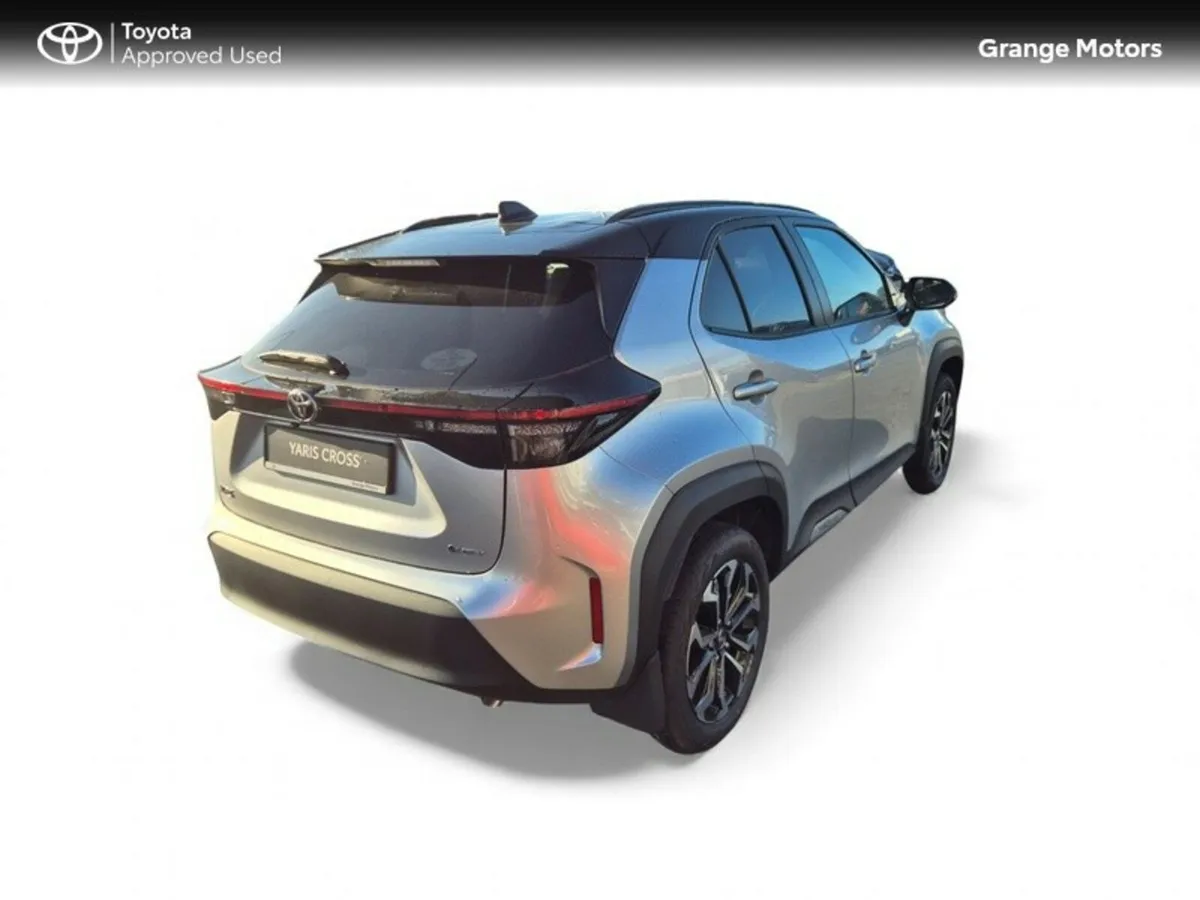Toyota Yaris Cross 1.5 HYBRID LUNA SPORT BI-TONE 5 - Image 3