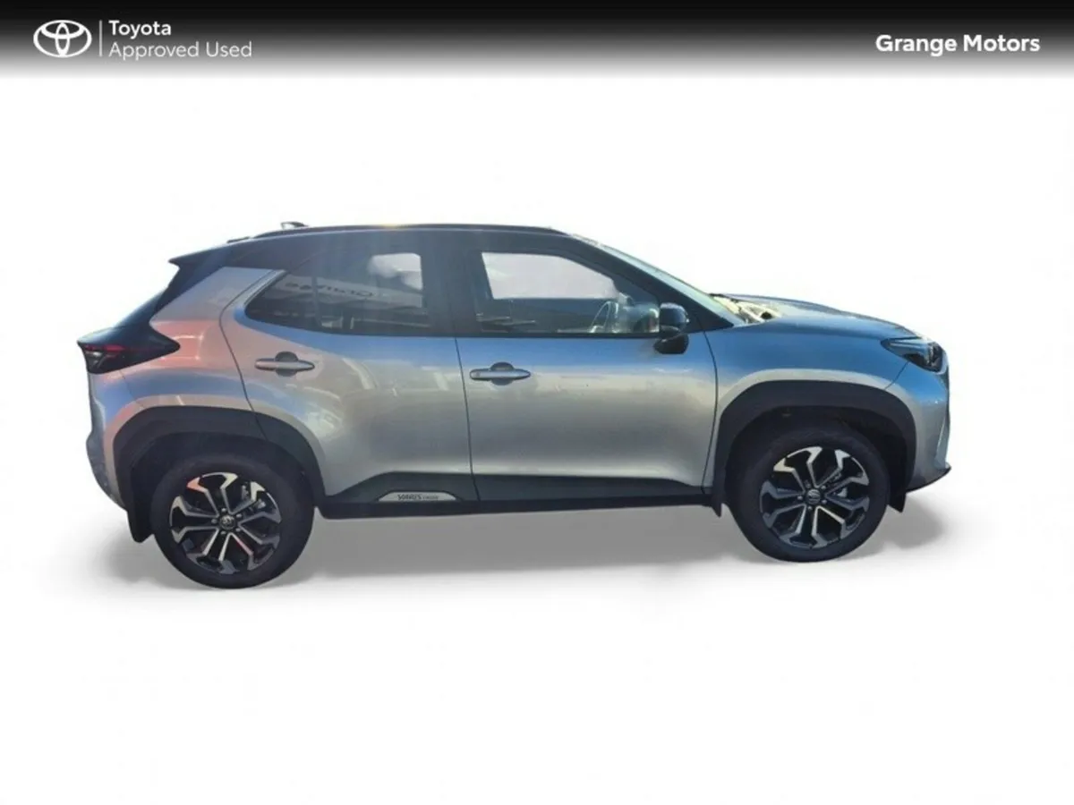 Toyota Yaris Cross 1.5 HYBRID LUNA SPORT BI-TONE 5 - Image 4