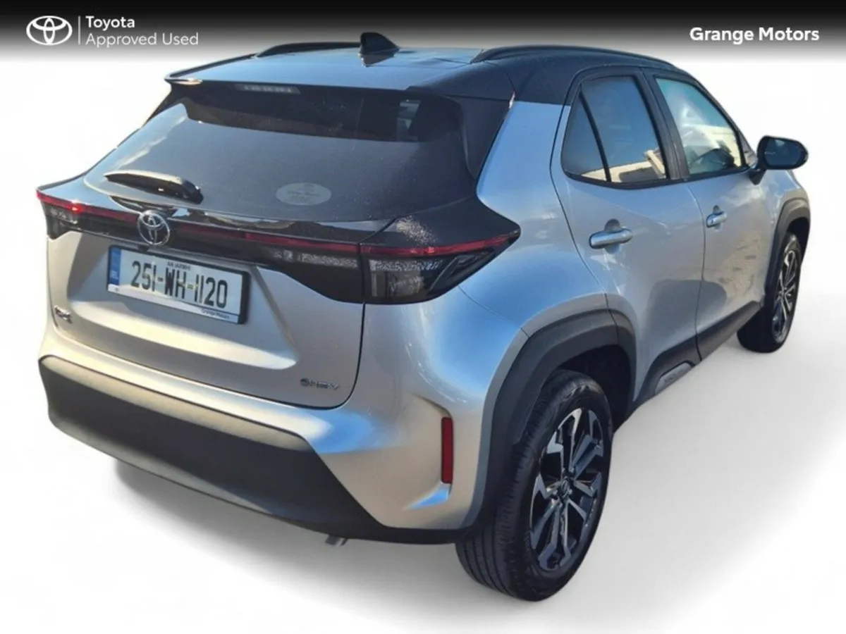Toyota Yaris Cross 1.5 HYBRID LUNA SPORT BI-TONE 5 - Image 3