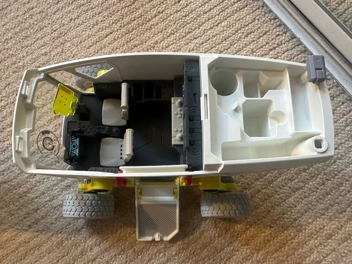 Play Mobil Space Center of Mars and Exploration Vehicle - Image 2