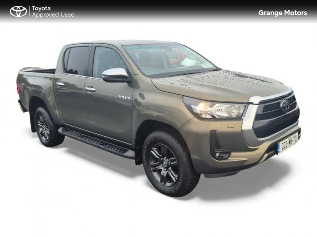 Toyota Hilux 2.8 SR5 DOUBLE CAB**V.A.T INVOICE** - Image 1