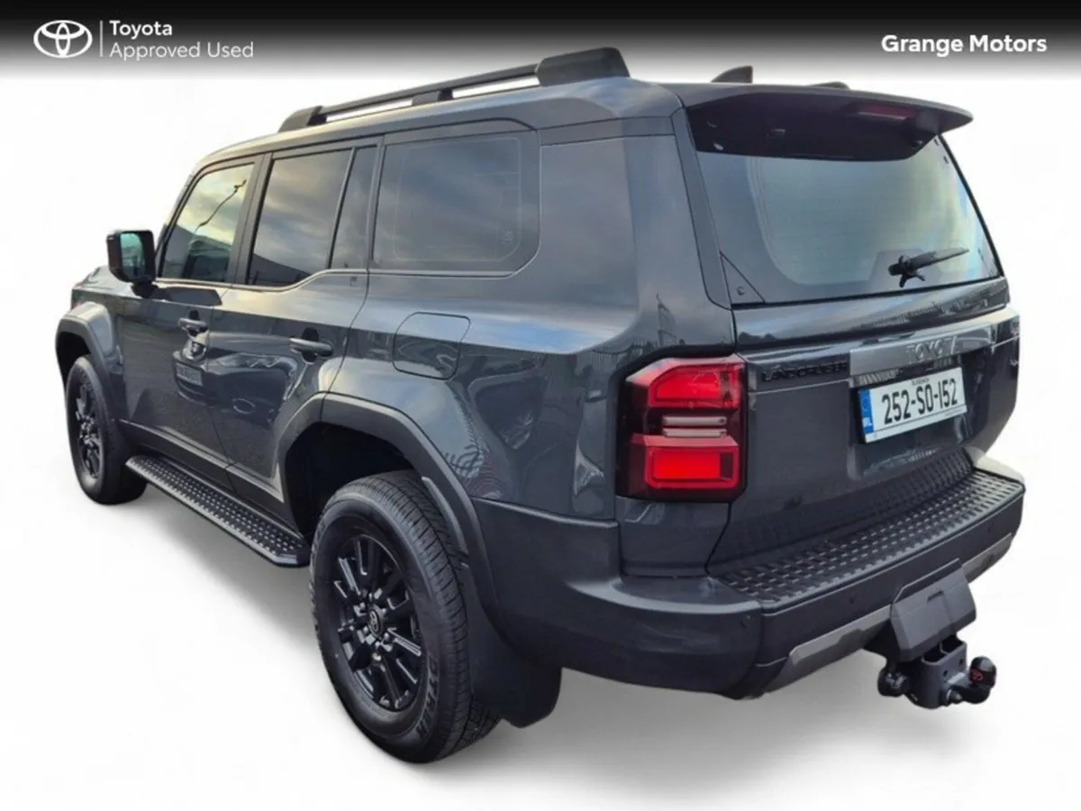 Toyota Land Cruiser 2.8 LWB AUTO(NEW GENERATION) - Image 3